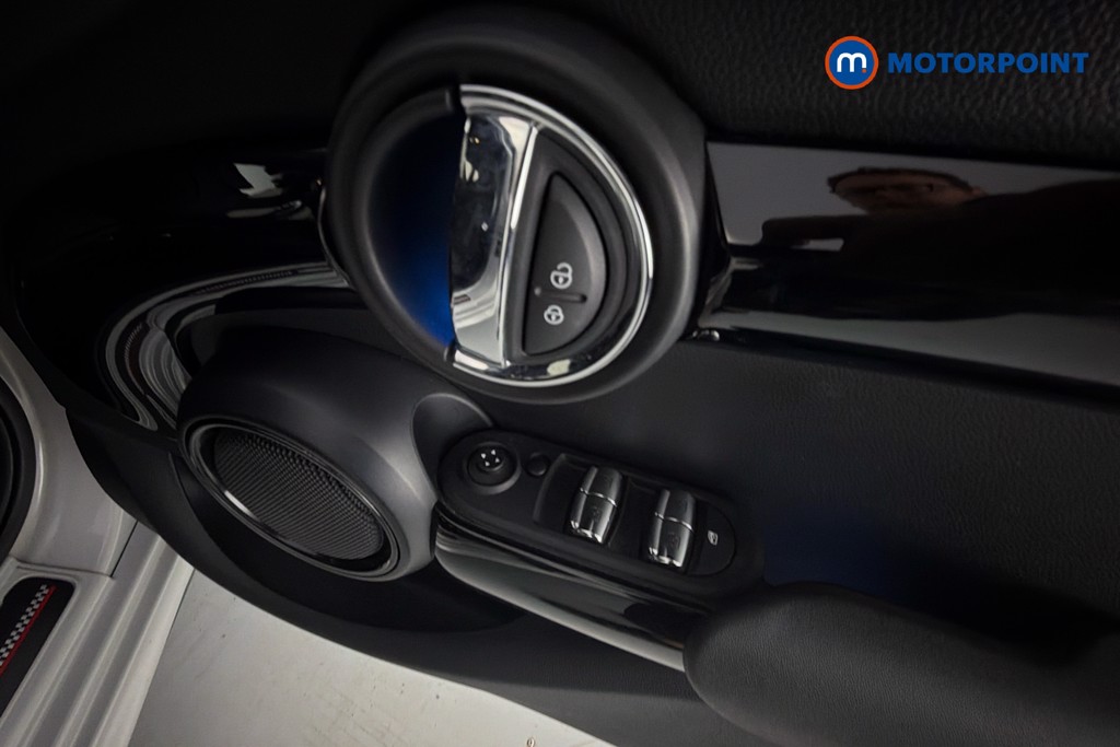 Mini Hatchback Cooper S Sport Manual Petrol Hatchback - Stock Number (1651529) - 19th supplementary image
