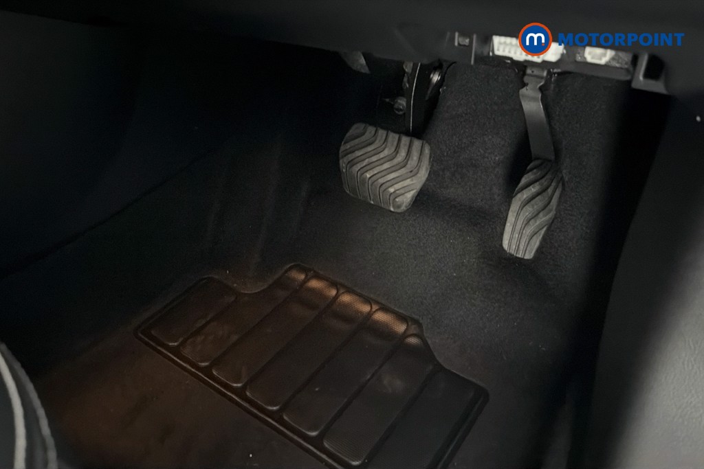 Nissan Juke Tekna-Plus Automatic Petrol-Electric Hybrid SUV - Stock Number (1651902) - 27th supplementary image