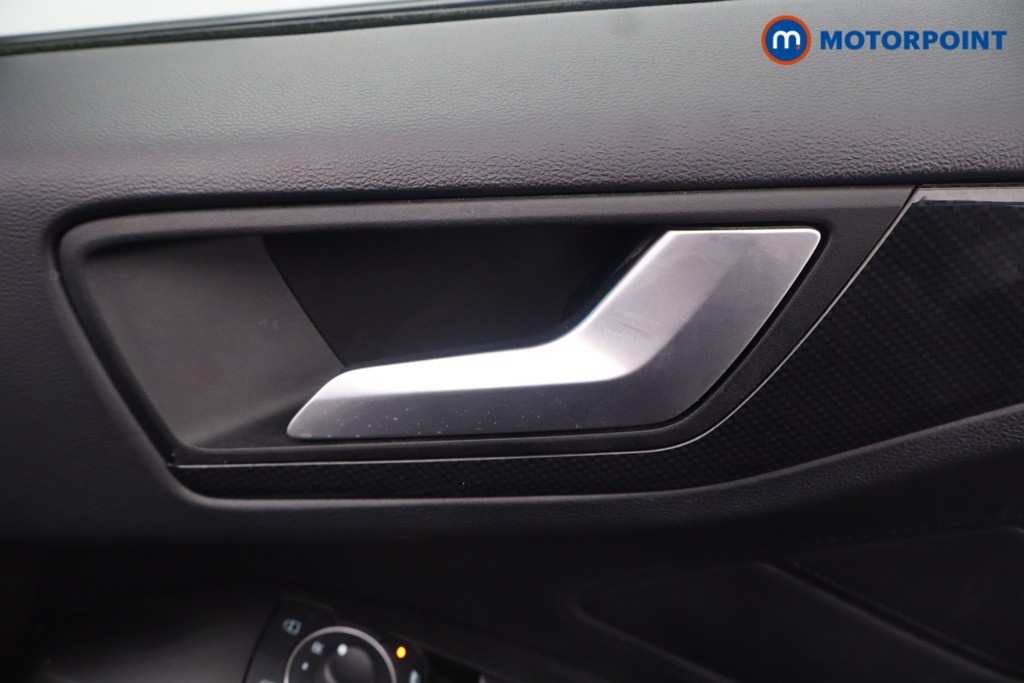 Ford Focus St-Line X Automatic Petrol Estate - Stock Number (1652216) - 17th supplementary image