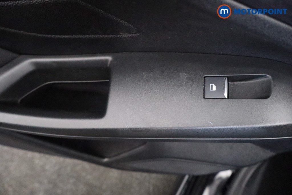 Ford Focus St-Line X Automatic Petrol Estate - Stock Number (1652216) - 27th supplementary image