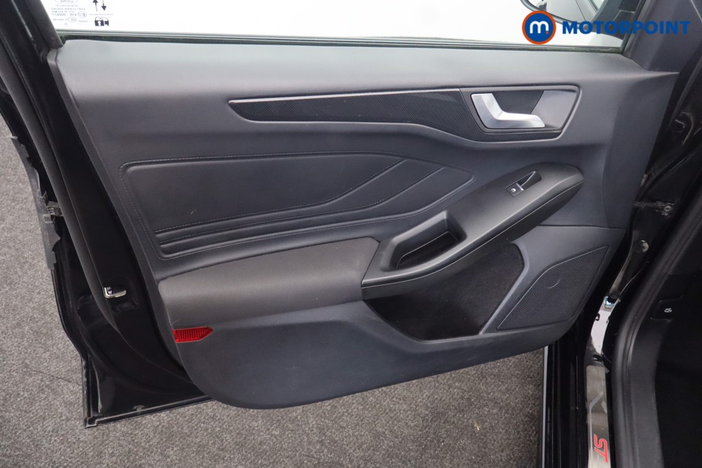 Ford Focus St-Line X Automatic Petrol Estate - Stock Number (1652216) - 29th supplementary image