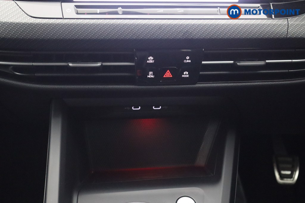 Volkswagen Golf R-Line Manual Petrol Hatchback - Stock Number (1652785) - 4th supplementary image