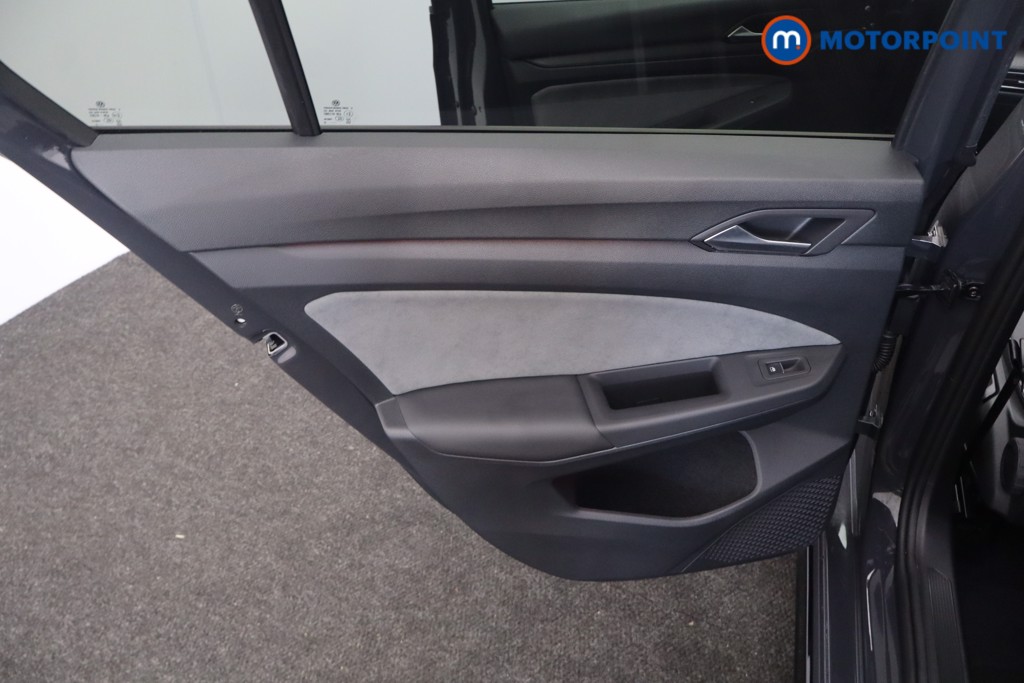 Volkswagen Golf R-Line Manual Petrol Hatchback - Stock Number (1652785) - 24th supplementary image