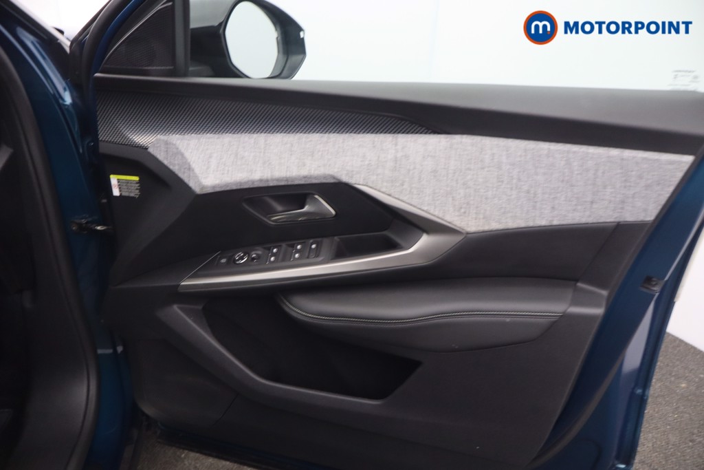 Peugeot 3008 GT Automatic Electric SUV - Stock Number (1652797) - 10th supplementary image