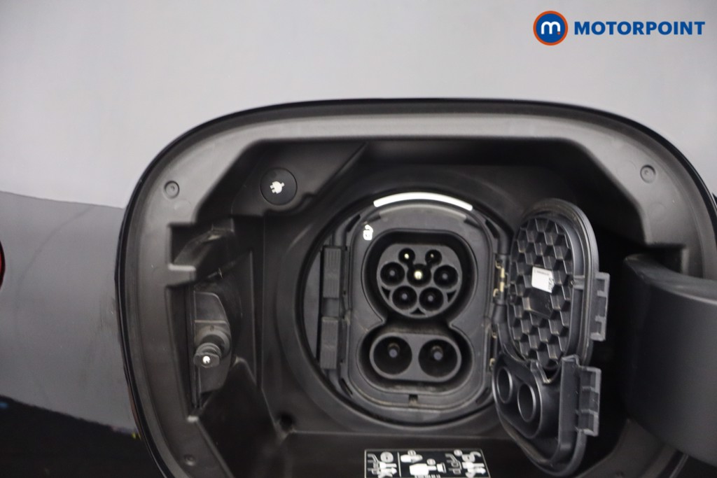 Mercedes-Benz EQA Amg Line Automatic Electric SUV - Stock Number (1653213) - 5th supplementary image