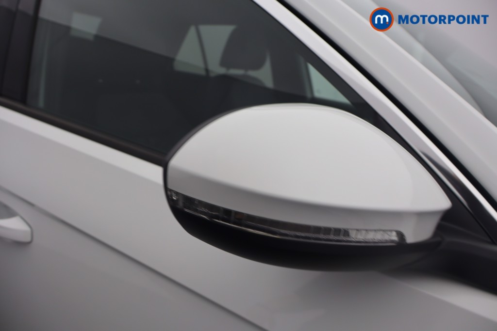 Volkswagen T-Roc R-Line Automatic Petrol SUV - Stock Number (1654025) - 21st supplementary image