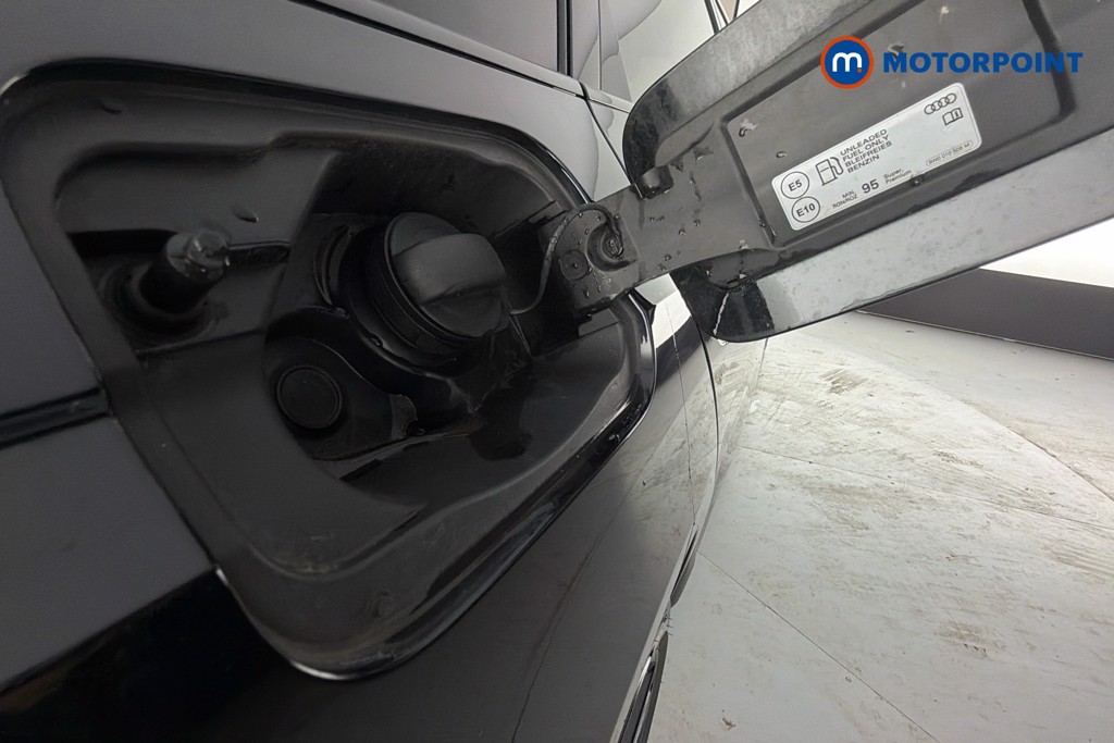 Audi A4 Black Edition Automatic Petrol Saloon - Stock Number (1654121) - 41st supplementary image