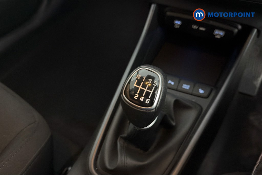 Hyundai Bayon Premium Manual Petrol SUV - Stock Number (1654658) - 15th supplementary image