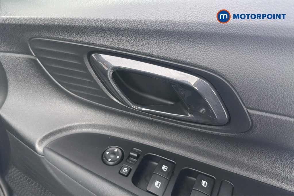 Hyundai I20 Premium Manual Petrol Hatchback - Stock Number (1655353) - 42nd supplementary image