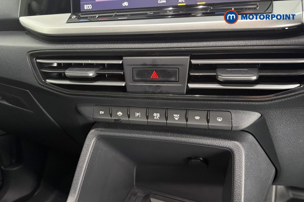 Ford Transit Connect Limited Automatic Petrol Plug-In Hybrid Panel Van - Stock Number (1655493) - 12th supplementary image