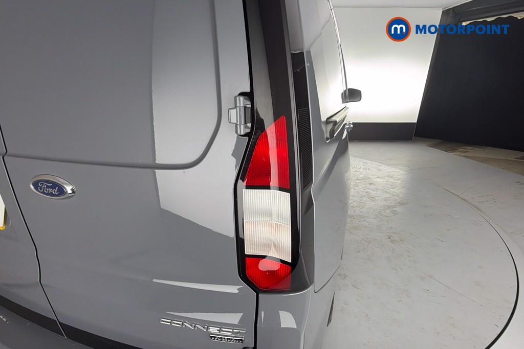 Ford Transit Connect Limited Automatic Petrol Plug-In Hybrid Panel Van - Stock Number (1655493) - 38th supplementary image