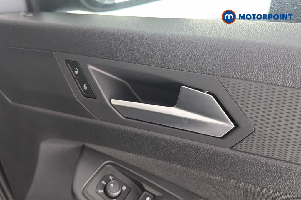 Ford Transit Connect Limited Automatic Petrol Plug-In Hybrid Panel Van - Stock Number (1655493) - 42nd supplementary image