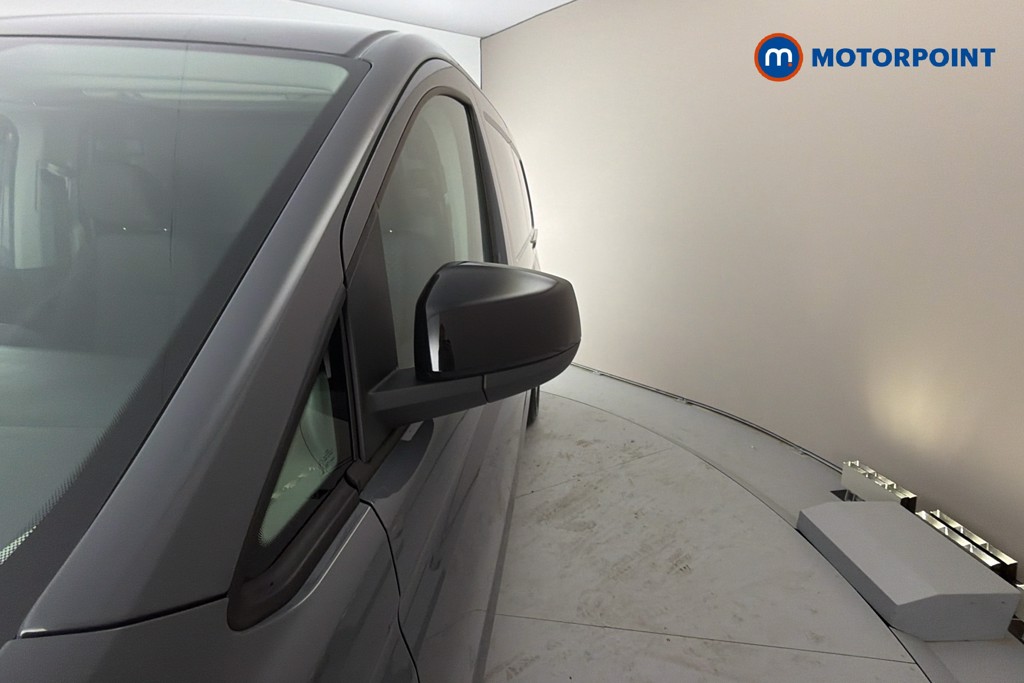 Ford Transit Connect Limited Automatic Petrol Plug-In Hybrid Panel Van - Stock Number (1655493) - 43rd supplementary image