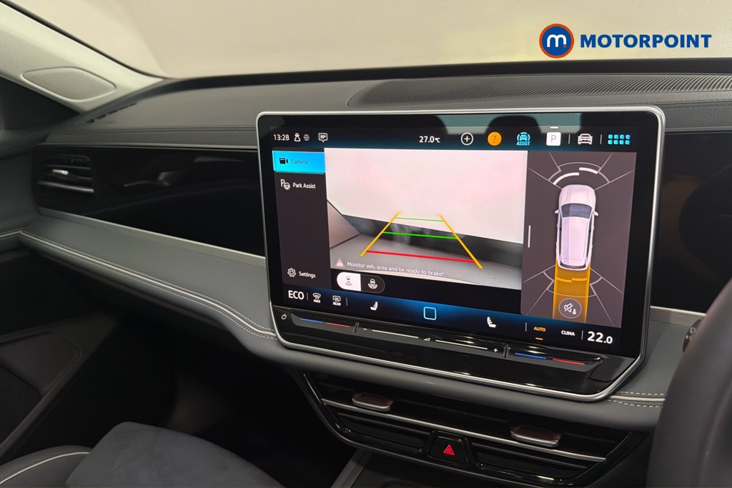 Volkswagen Passat Life Automatic Petrol Plug-In Hybrid Estate - Stock Number (1655497) - 13th supplementary image