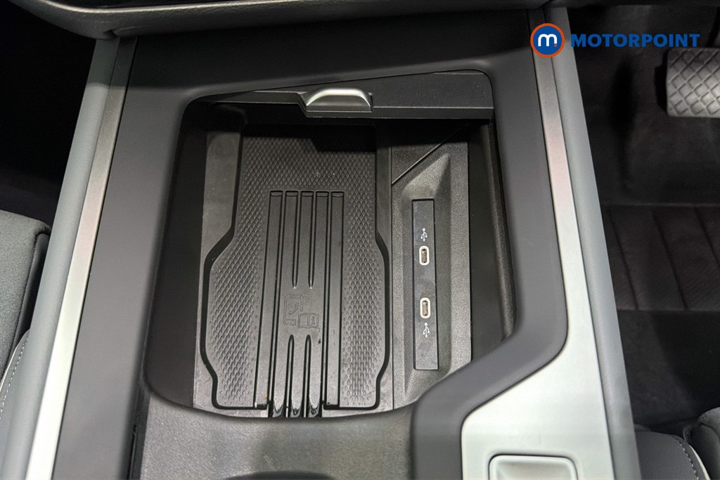 Volkswagen Passat Life Automatic Petrol Plug-In Hybrid Estate - Stock Number (1655497) - 17th supplementary image