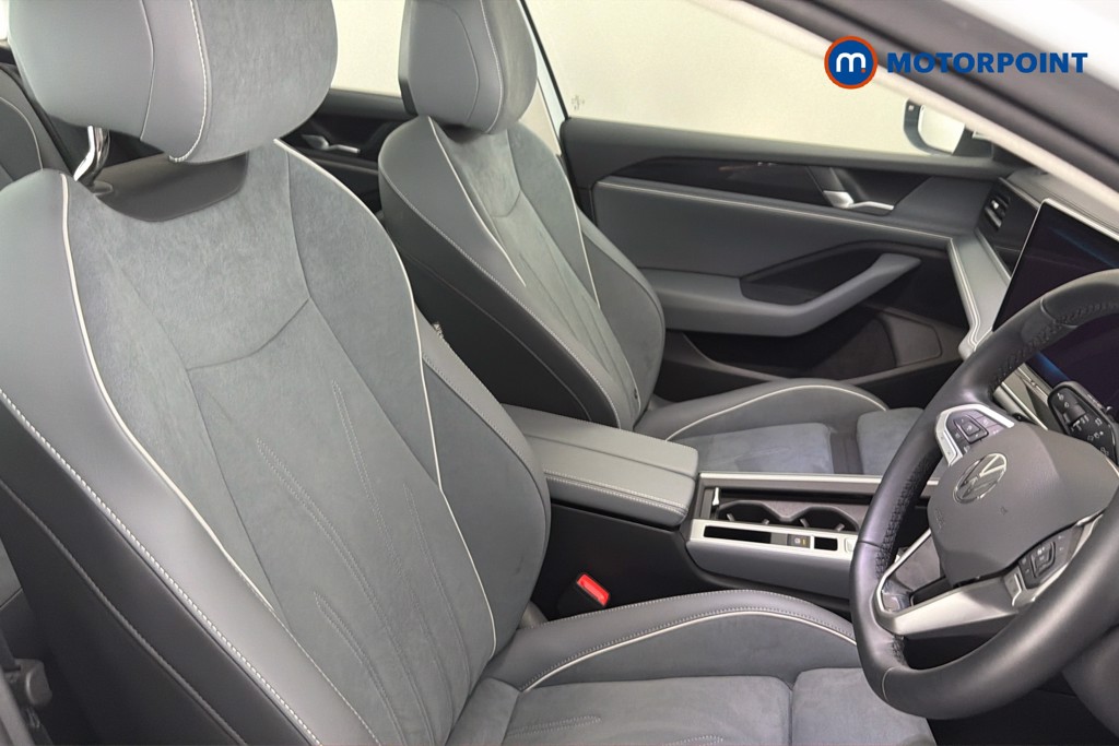 Volkswagen Passat Life Automatic Petrol Plug-In Hybrid Estate - Stock Number (1655497) - 22nd supplementary image
