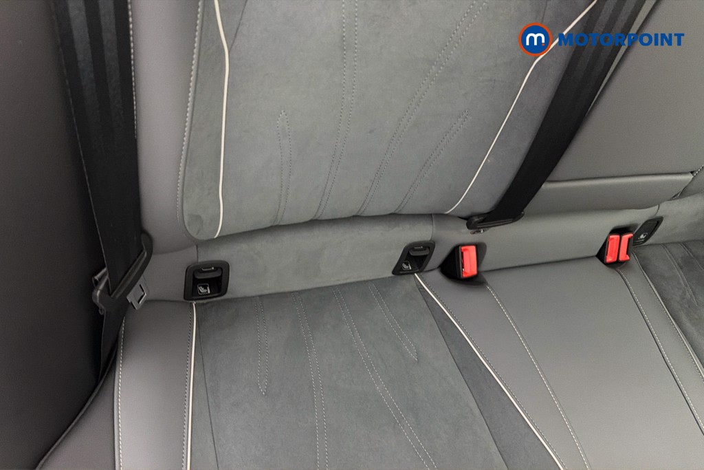 Volkswagen Passat Life Automatic Petrol Plug-In Hybrid Estate - Stock Number (1655497) - 29th supplementary image