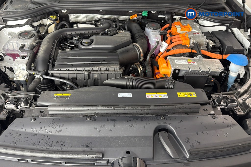 Volkswagen Passat Life Automatic Petrol Plug-In Hybrid Estate - Stock Number (1655497) - 51st supplementary image