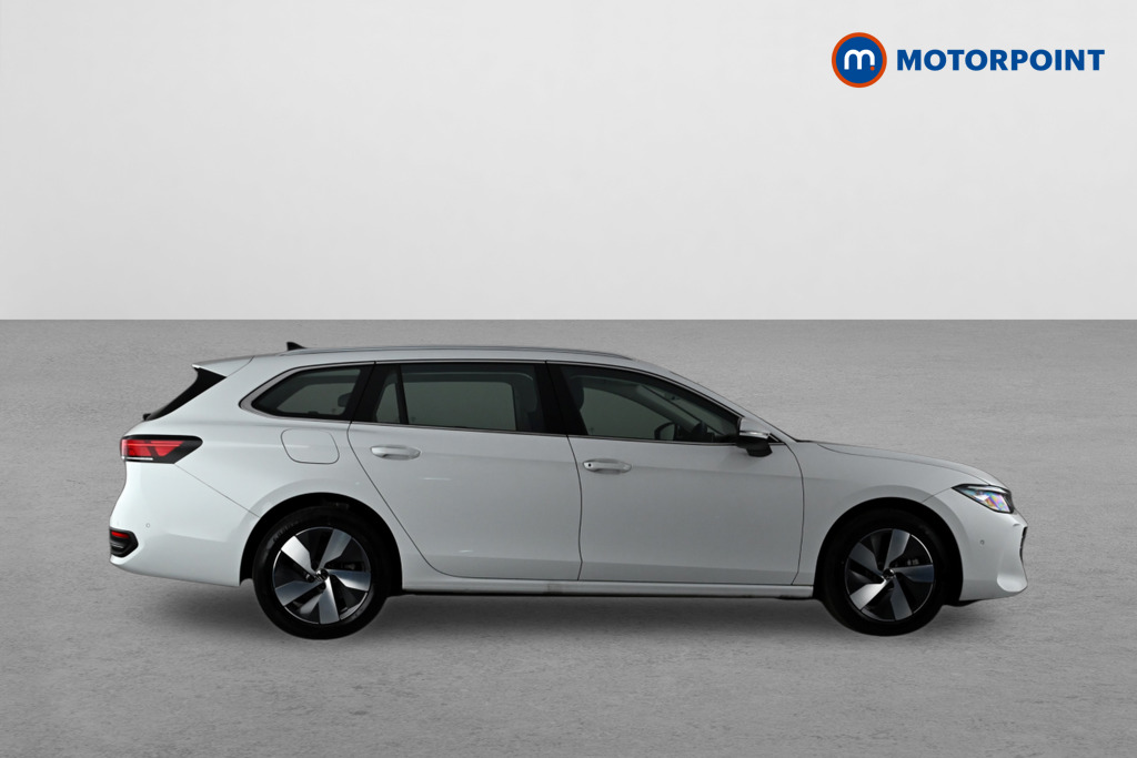 Volkswagen Passat Life Automatic Petrol Plug-In Hybrid Estate - Stock Number (1655497) - Drivers side