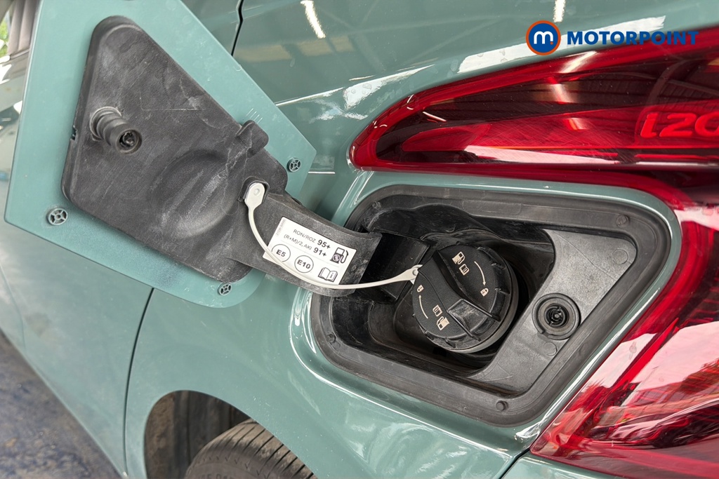 Hyundai I20 Ultimate Automatic Petrol Hatchback - Stock Number (1655645) - 41st supplementary image