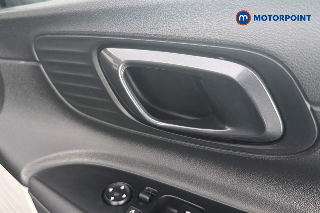 Hyundai I20 Ultimate Automatic Petrol Hatchback - Stock Number (1655694) - 42nd supplementary image