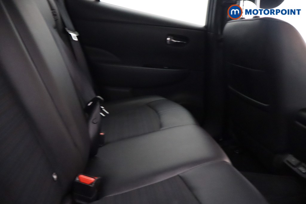 Nissan Leaf N-Connecta Automatic Electric Hatchback - Stock Number (1655762) - 8th supplementary image