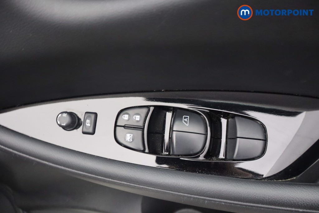 Nissan Leaf N-Connecta Automatic Electric Hatchback - Stock Number (1655762) - 11th supplementary image