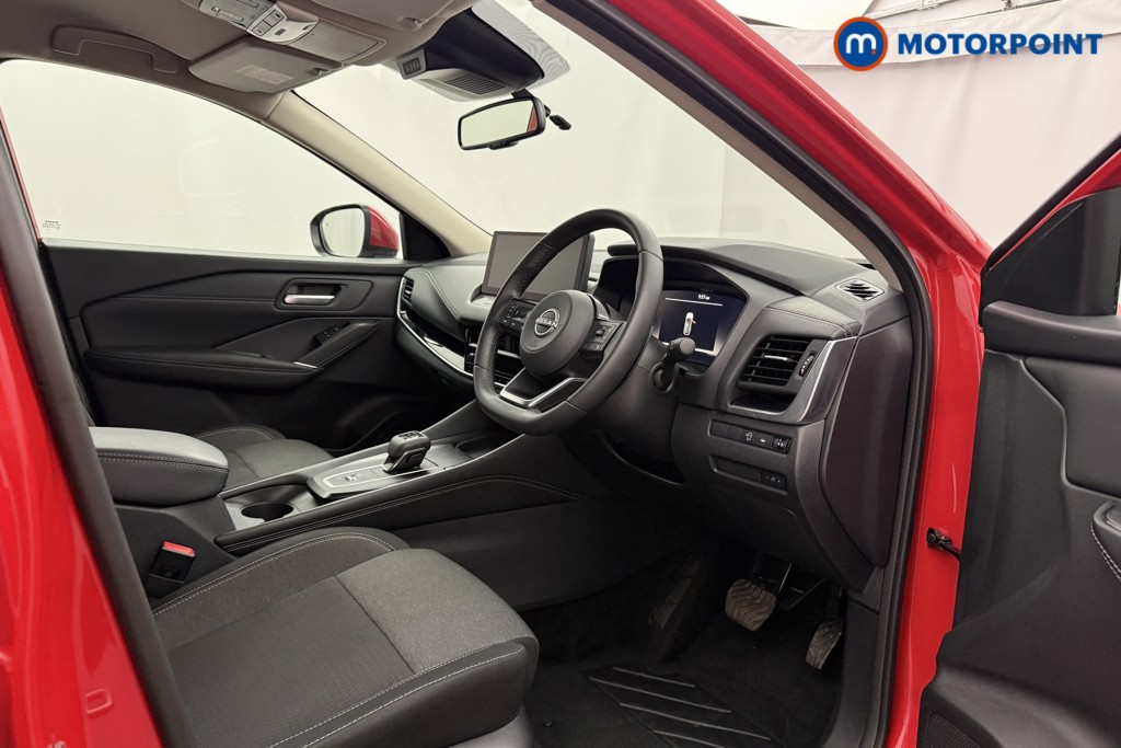 Nissan Qashqai N-Connecta Automatic Petrol SUV - Stock Number (1655850) - 1st supplementary image
