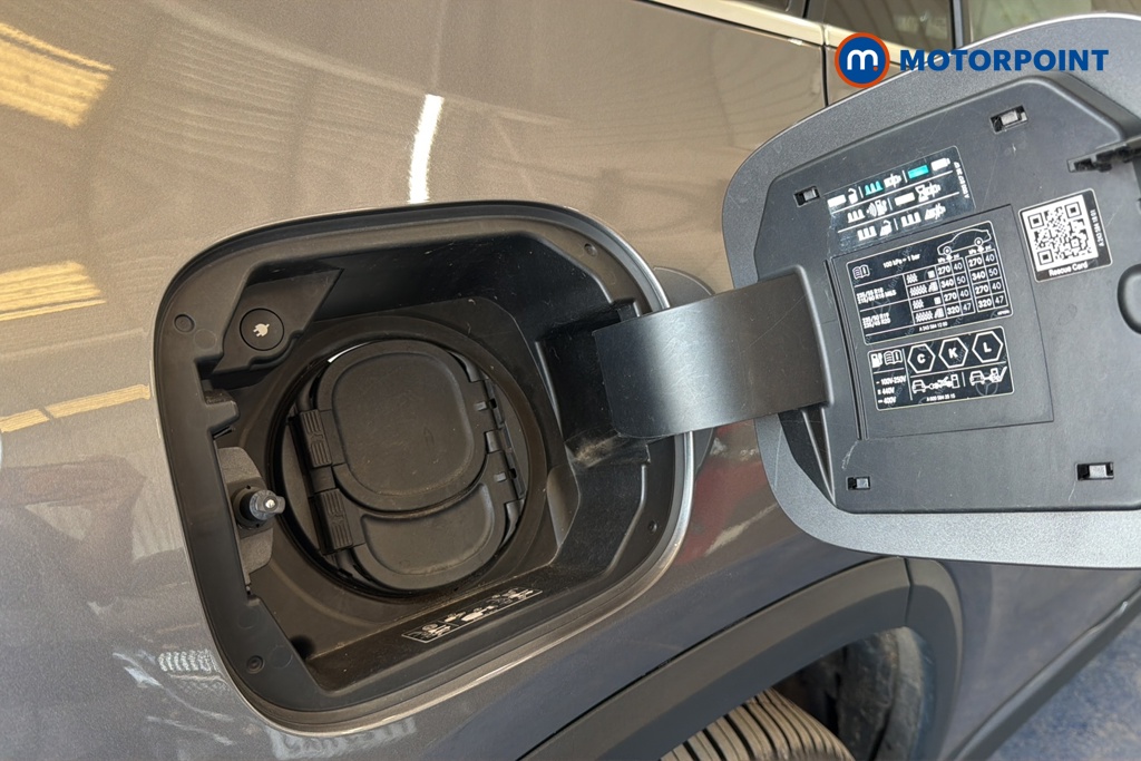 Mercedes-Benz EQA Amg Line Automatic Electric SUV - Stock Number (1656244) - 41st supplementary image