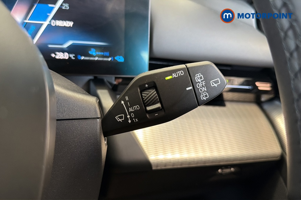 BMW 5 Series M Sport Automatic Petrol Plug-In Hybrid Estate - Stock Number (1656250) - 6th supplementary image
