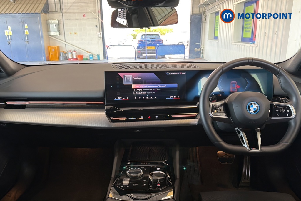 BMW 5 Series M Sport Automatic Petrol Plug-In Hybrid Estate - Stock Number (1656250) - 1st supplementary image