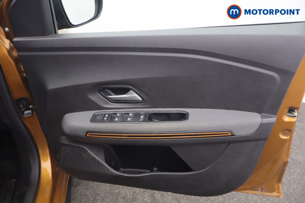 Dacia Sandero Stepway Expression Manual Petrol Hatchback - Stock Number (1641202) - 9th supplementary image