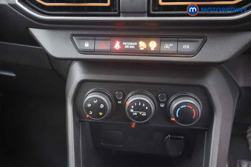Dacia Sandero Stepway Expression Manual Petrol Hatchback - Stock Number (1641202) - 15th supplementary image
