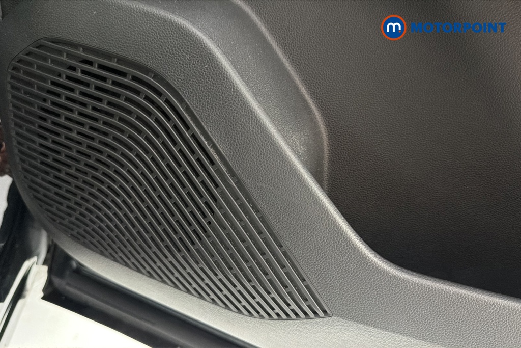 Renault Captur Techno Manual Petrol SUV - Stock Number (1642370) - 21st supplementary image