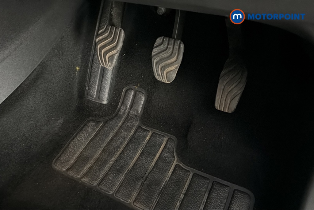Renault Captur Techno Manual Petrol SUV - Stock Number (1642370) - 24th supplementary image