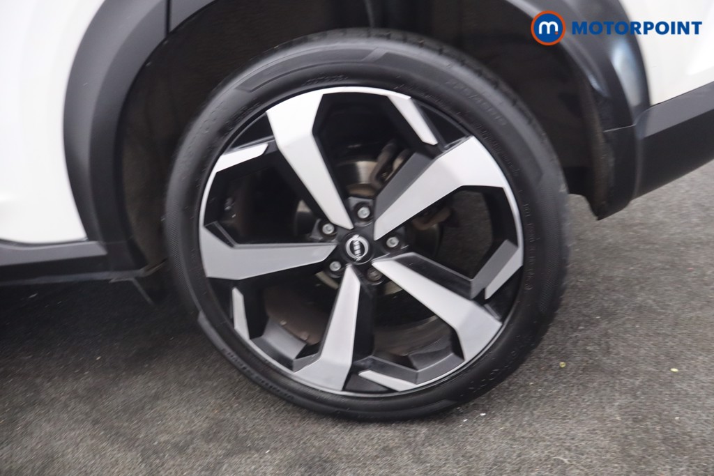 Nissan Juke Tekna Manual Petrol SUV - Stock Number (1644148) - 30th supplementary image