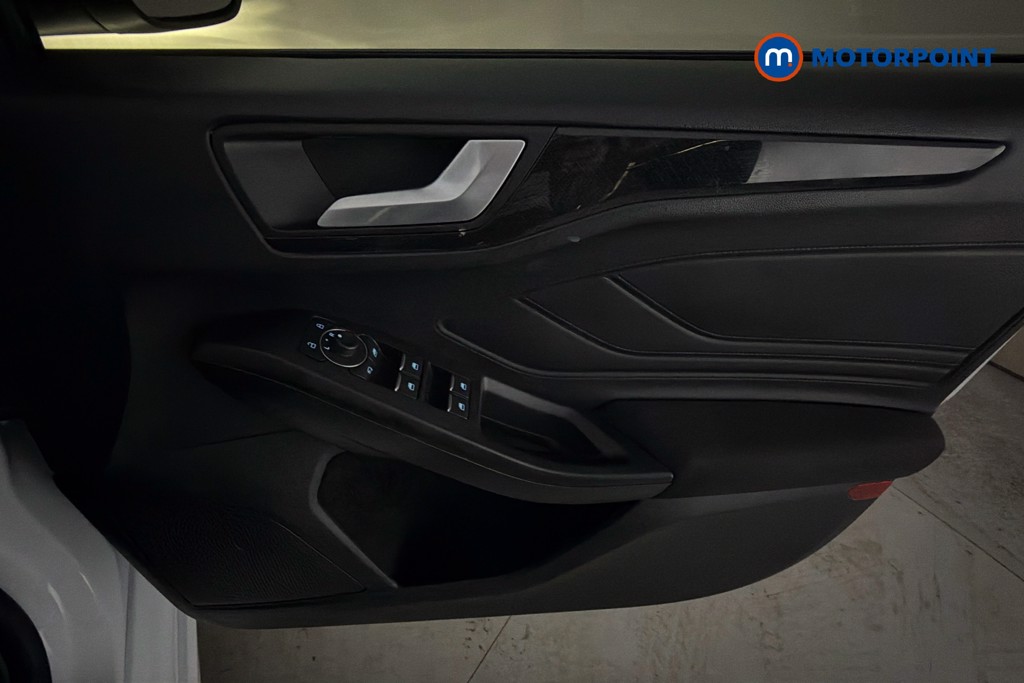 Ford Focus St-Line X Automatic Petrol Hatchback - Stock Number (1646401) - 19th supplementary image