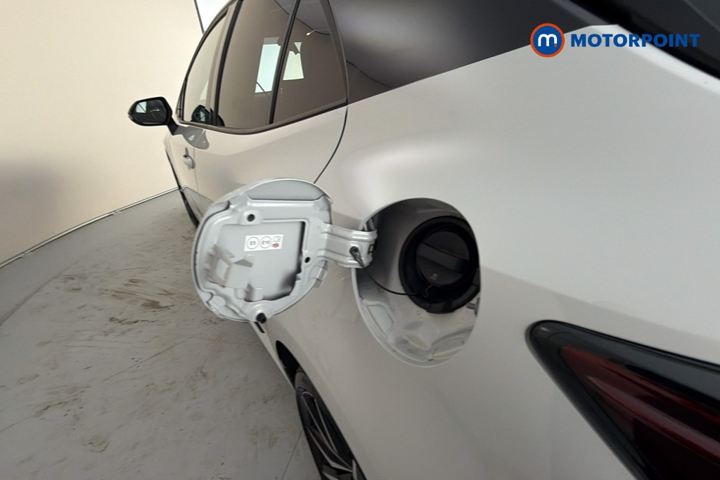 Toyota Corolla Gr Sport Automatic Petrol-Electric Hybrid Hatchback - Stock Number (1648710) - 41st supplementary image