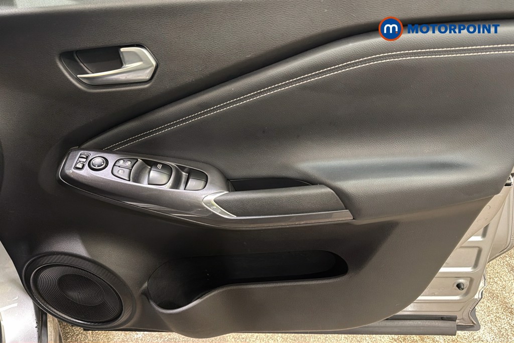 Nissan Juke N-Connecta Automatic Petrol SUV - Stock Number (1649036) - 19th supplementary image