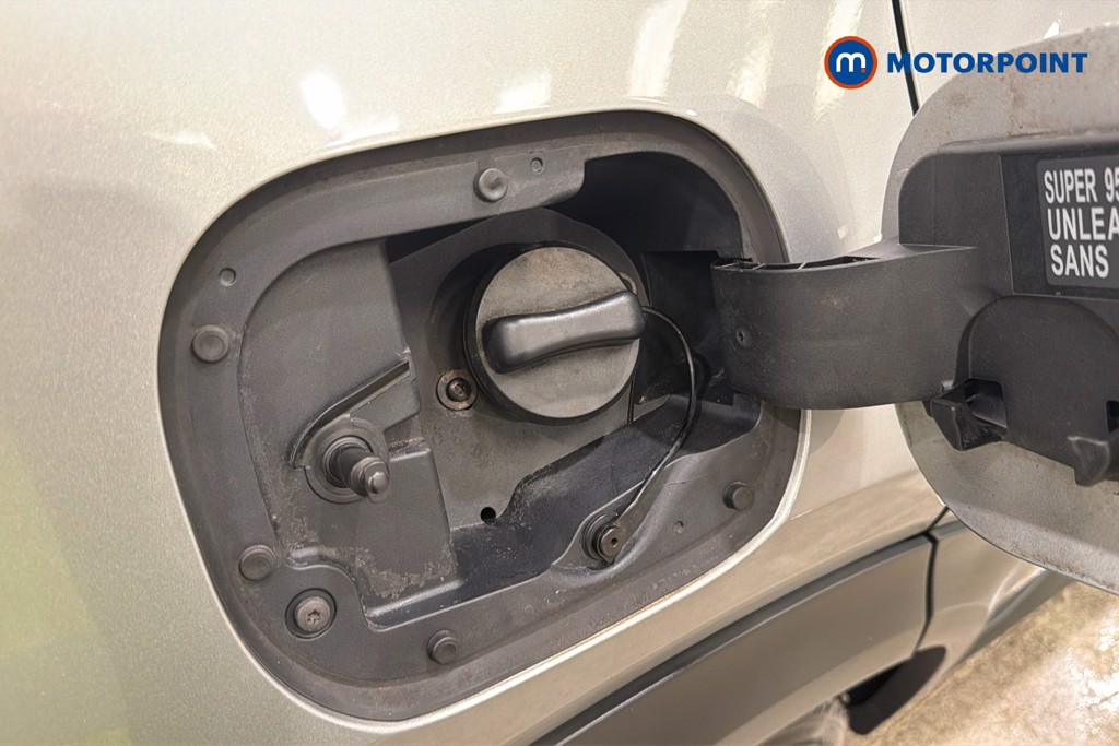 Nissan Juke N-Connecta Automatic Petrol SUV - Stock Number (1649036) - 41st supplementary image