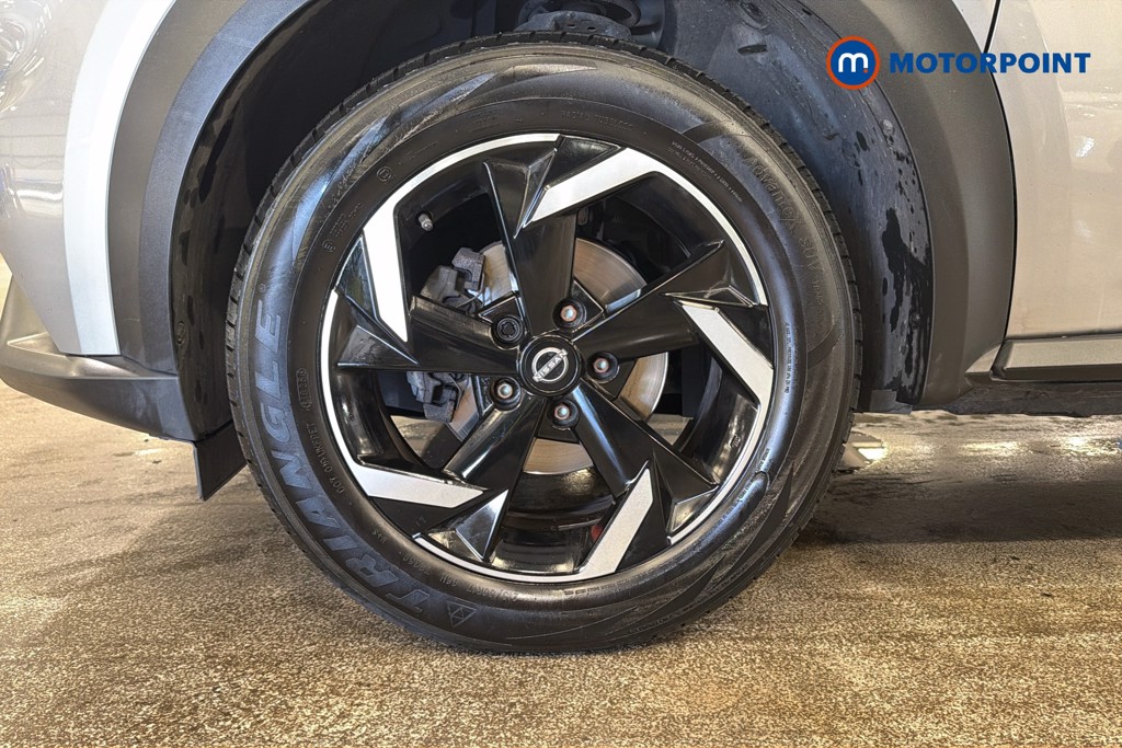 Nissan Juke N-Connecta Automatic Petrol SUV - Stock Number (1649036) - 47th supplementary image