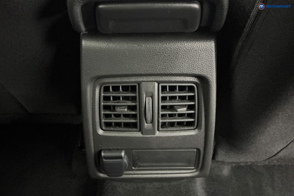 Renault Captur Evolution Manual Petrol SUV - Stock Number (1650059) - 10th supplementary image