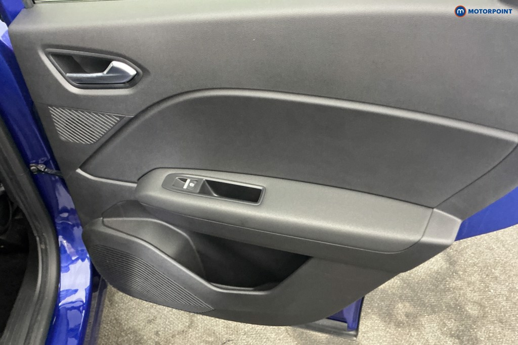 Renault Captur Evolution Manual Petrol SUV - Stock Number (1650059) - 26th supplementary image