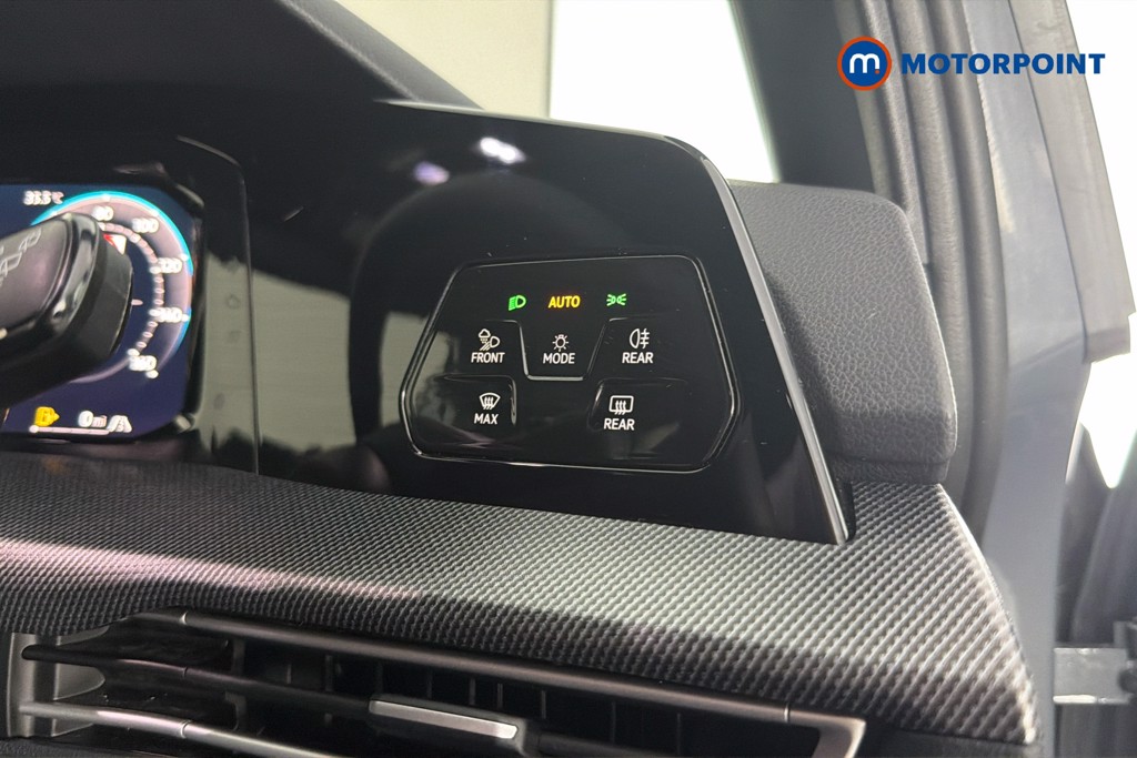 Volkswagen Golf Black Edition Manual Petrol Hatchback - Stock Number (1650673) - 18th supplementary image