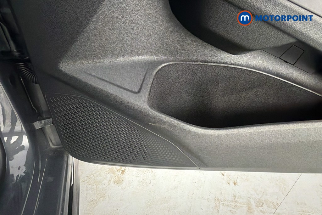 Volkswagen Golf Black Edition Manual Petrol Hatchback - Stock Number (1650673) - 21st supplementary image