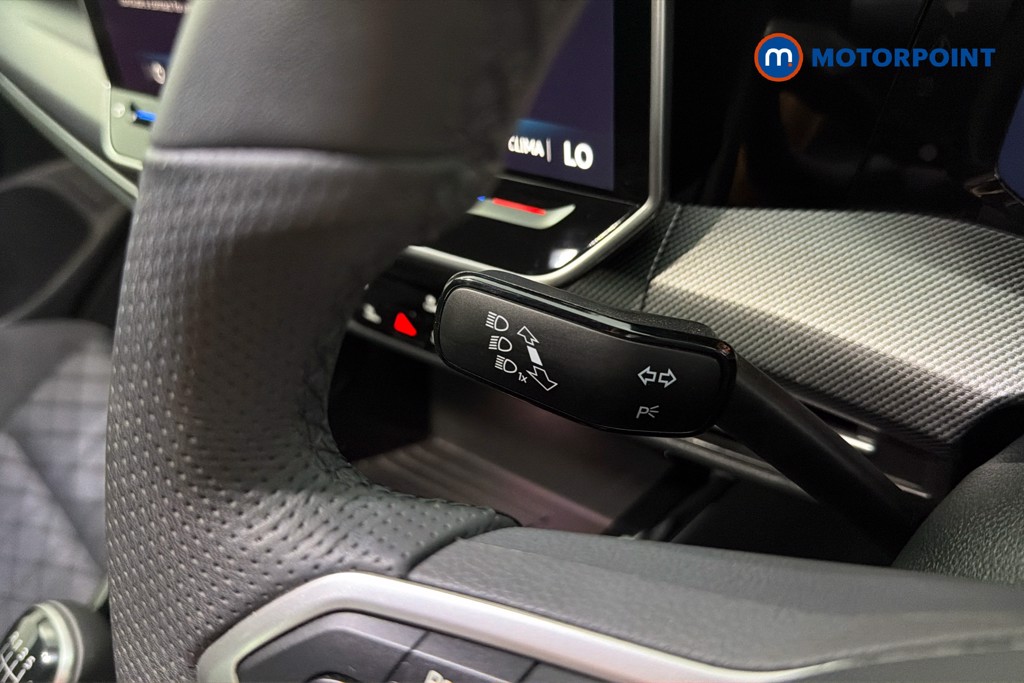 Volkswagen Golf Black Edition Manual Petrol Hatchback - Stock Number (1650675) - 6th supplementary image