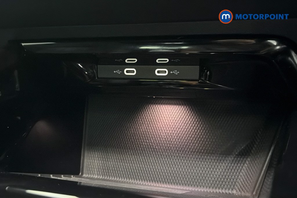 Volkswagen Golf Black Edition Manual Petrol Hatchback - Stock Number (1650675) - 17th supplementary image
