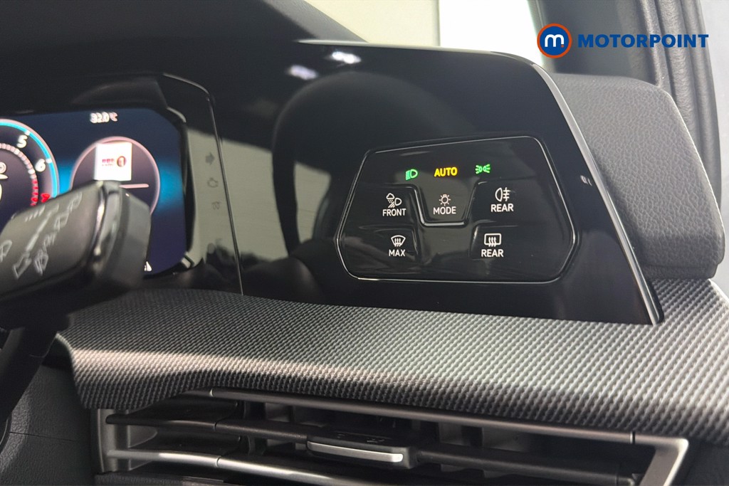 Volkswagen Golf Black Edition Manual Petrol Hatchback - Stock Number (1650675) - 18th supplementary image