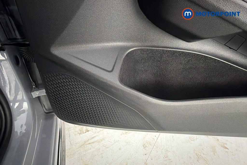 Volkswagen Golf Black Edition Manual Petrol Hatchback - Stock Number (1650675) - 21st supplementary image