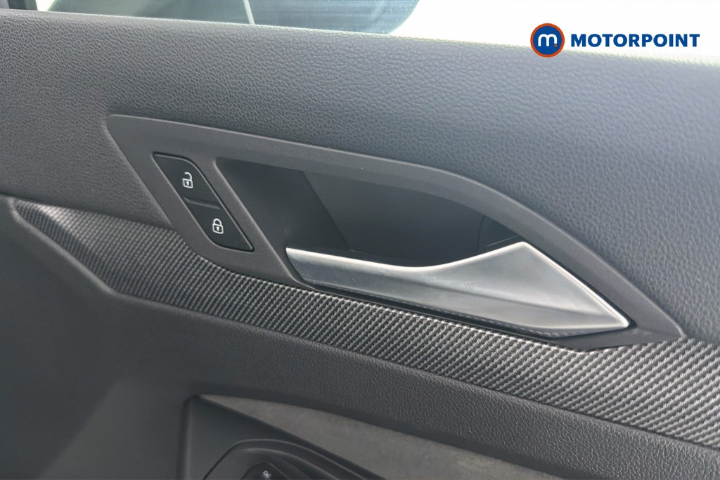 Volkswagen Golf Black Edition Manual Petrol Hatchback - Stock Number (1650675) - 42nd supplementary image